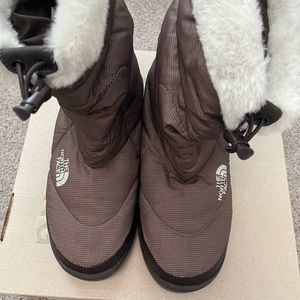 The North Face Nuptse Winter boots